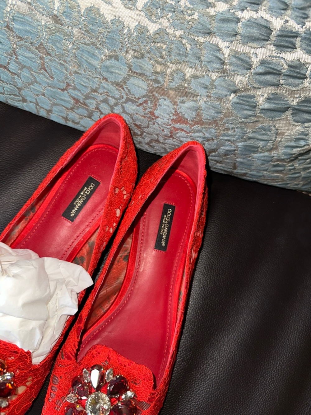 New!!Dolce and Gavbaba Embellished Red Lace Women's Flats Sz 40 - Picture 5 of 5